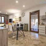 Large Mediterranea In The Heart Of Coral Shore With Swimming Pool Large Garden With Palm Trees Vila *