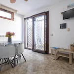Large Mediterranea In The Heart Of Coral Shore With Swimming Pool Large Garden With Palm Trees Alghero