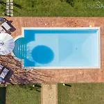 Large Mediterranea In The Heart Of Coral Shore With Swimming Pool Large Garden With Palm Trees Vila