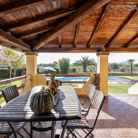 Large Mediterranea In The Heart Of Coral Shore With Swimming Pool Large Garden With Palm Trees *