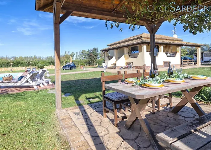 Large Mediterranea In The Heart Of Coral Shore With Swimming Pool Large Garden With Palm Trees