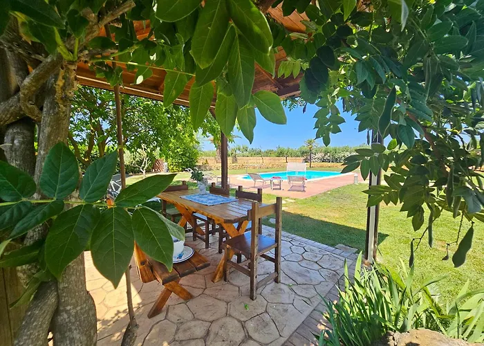 Large Mediterranea In The Heart Of Coral Shore With Swimming Pool Large Garden With Palm Trees Villa Alghero