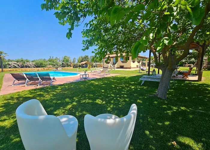 Large Mediterranea In The Heart Of Coral Shore With Swimming Pool Large Garden With Palm Trees * Alghero