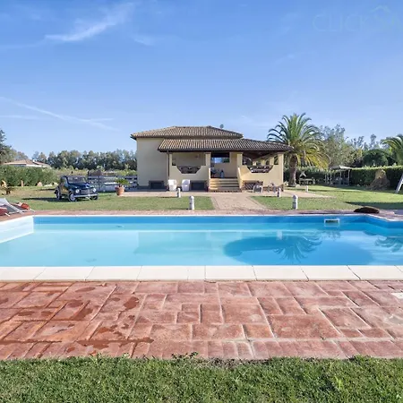 Large Mediterranea In The Heart Of Coral Shore With Swimming Pool Large Garden With Palm Trees Villa Alghero