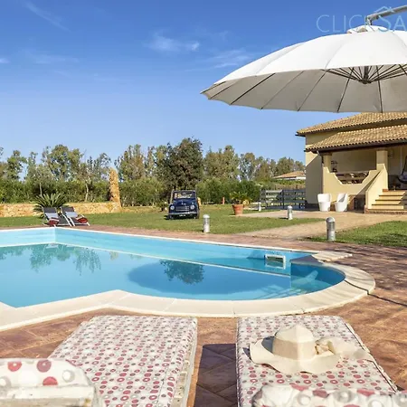 Large Mediterranea In The Heart Of Coral Shore With Swimming Pool Large Garden With Palm Trees Alghero