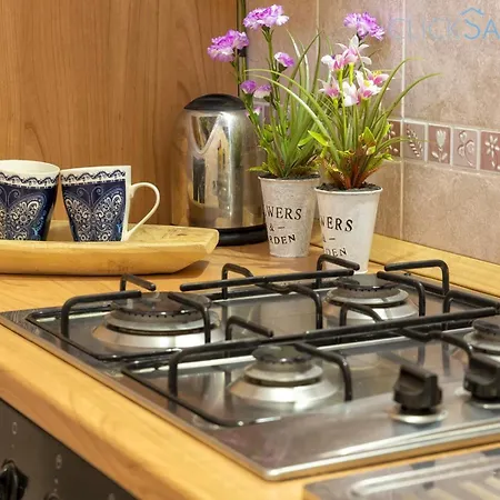 Large Mediterranea In The Heart Of Coral Shore With Swimming Pool Large Garden With Palm Trees Villa Alghero