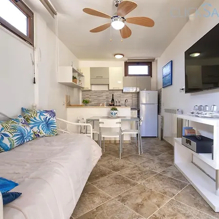 Large Mediterranea In The Heart Of Coral Shore With Swimming Pool Large Garden With Palm Trees *