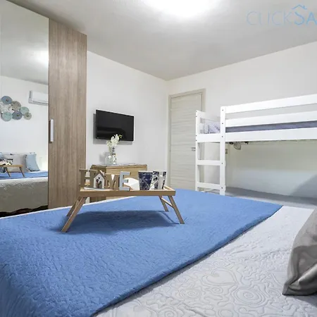 Large Mediterranea In The Heart Of Coral Shore With Swimming Pool Large Garden With Palm Trees Villa *