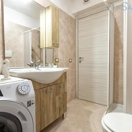 Villa Large Mediterranea In The Heart Of Coral Shore With Swimming Pool Large Garden With Palm Trees *