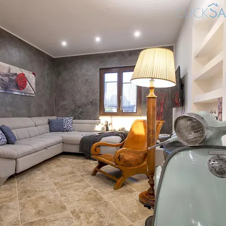Large Mediterranea In The Heart Of Coral Shore With Swimming Pool Large Garden With Palm Trees Alghero