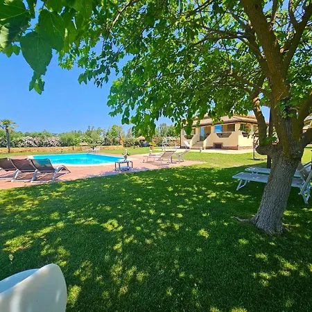 Villa Large Mediterranea In The Heart Of Coral Shore With Swimming Pool Large Garden With Palm Trees