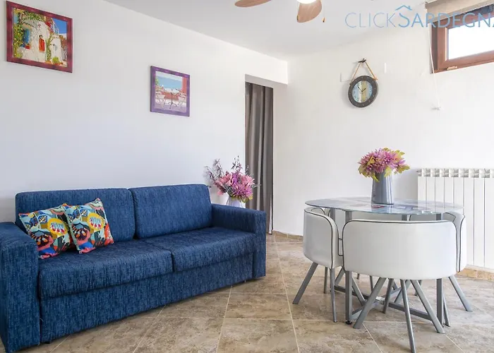 Large Mediterranea In The Heart Of Coral Shore With Swimming Pool Large Garden With Palm Trees