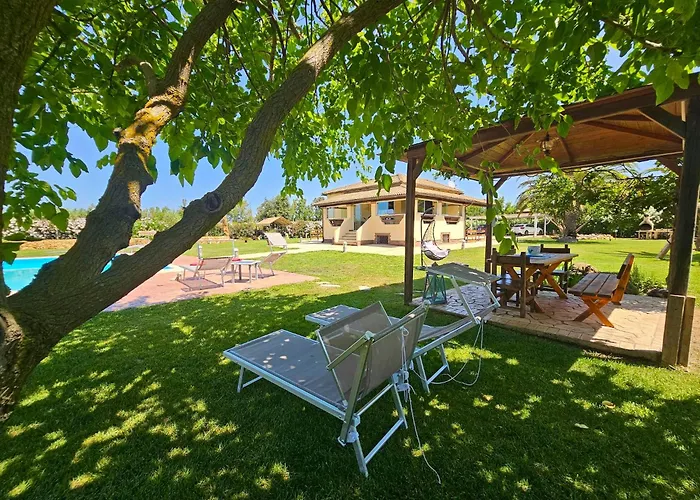 Large Mediterranea In The Heart Of Coral Shore With Swimming Pool Large Garden With Palm Trees *