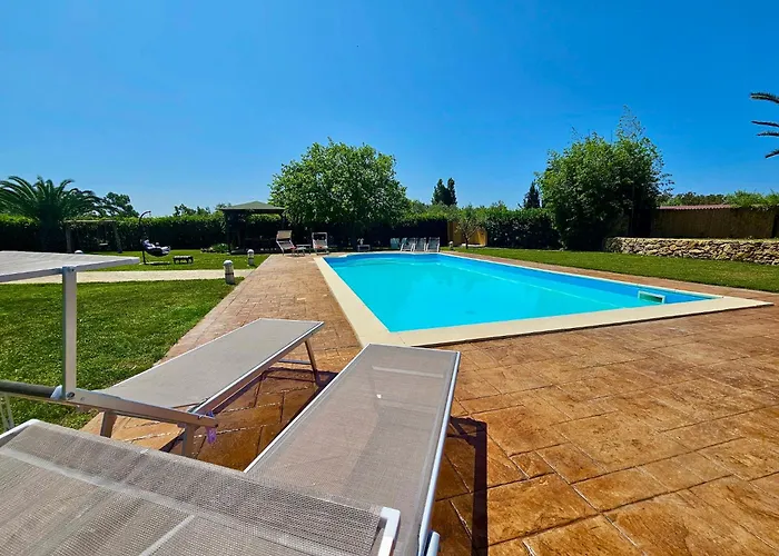 Вилла Large Mediterranea In The Heart Of Coral Shore With Swimming Pool Large Garden With Palm Trees